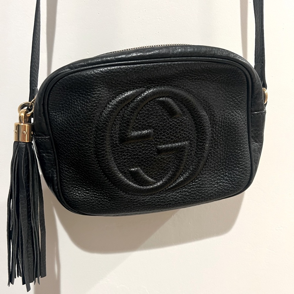GUCCI pebbled calfskin small soho disco bag black